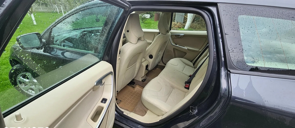 Volvo XC 60 cena 44500 przebieg: 206000, rok produkcji 2010 z Lubniewice małe 46